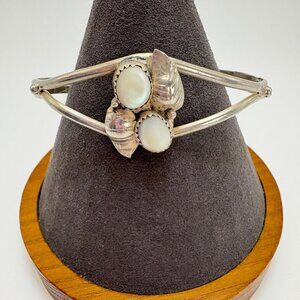 VTG Sterling Silver 925 Mother of Pearl Leaf Open Cuff Bracelet Size 7.5" Length